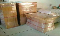 Benefits of Shifting Goods with Professional Movers